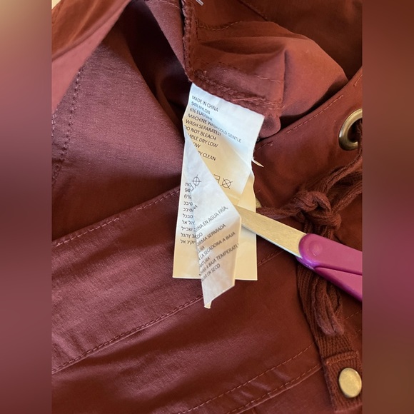 Women’s Prana Long Shorts Pull On Tie Waist Activewear hiking Burgundy Size M - Picture 3 of 7